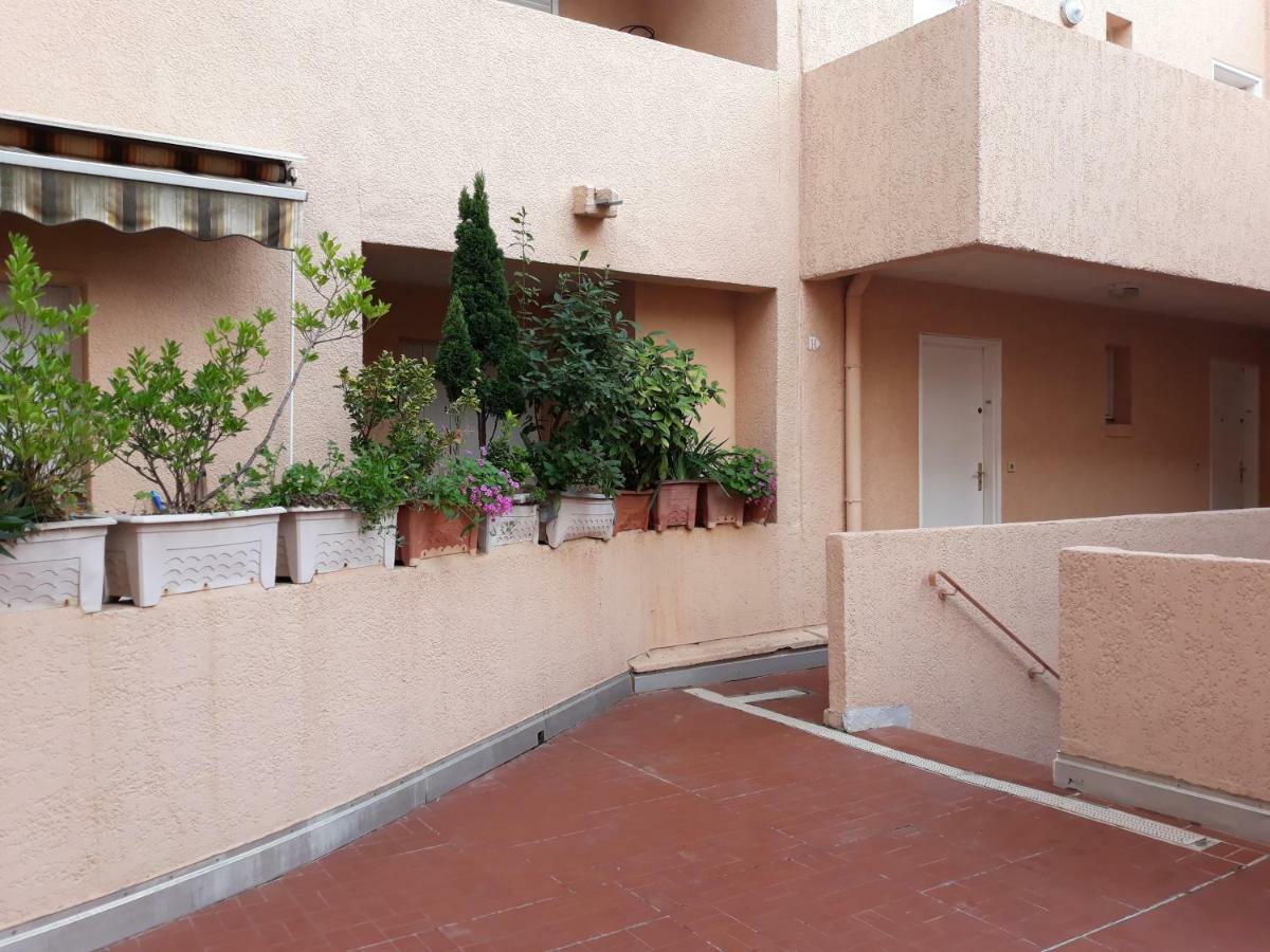 Bandol Studio Экстерьер фото